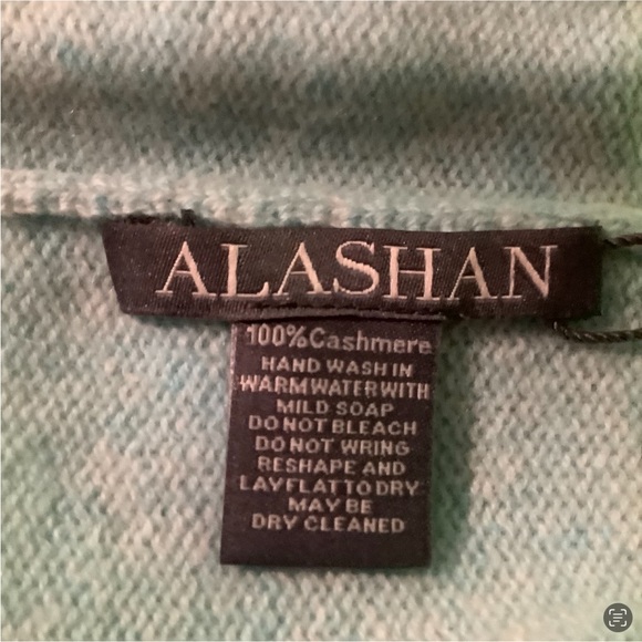 ALASHAN 100% Cashmere Essential Slouchy Hat - Picture 4 of 5